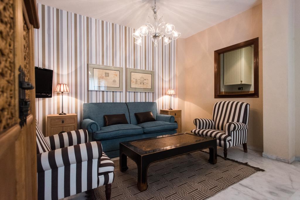 Singular Corral De San Jose Apartment Seville